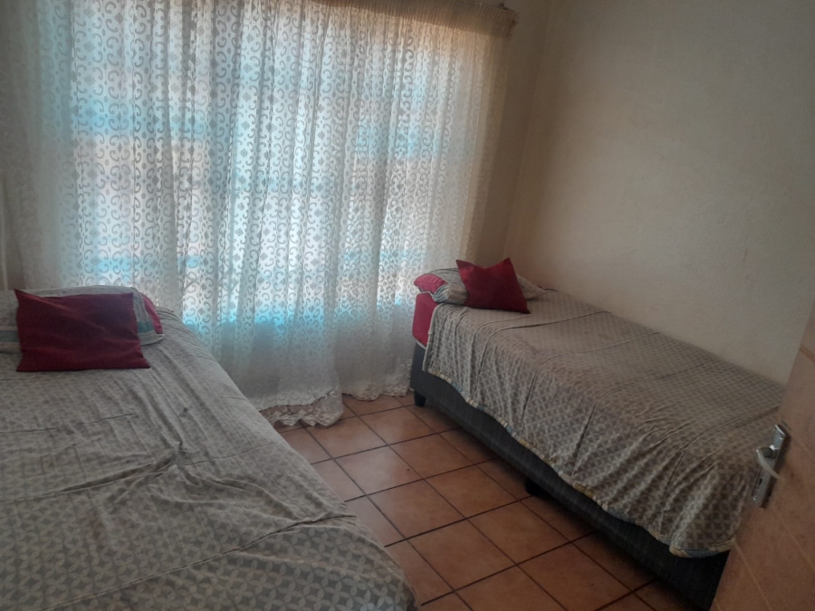 3 Bedroom Property for Sale in Geelhoutpark North West